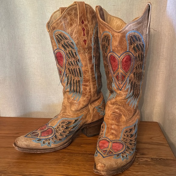 Corral Vintage Women’s 8.5 Cowboy/Cowgirl Boots (Heart/Angel/Peace design) - Picture 1 of 9